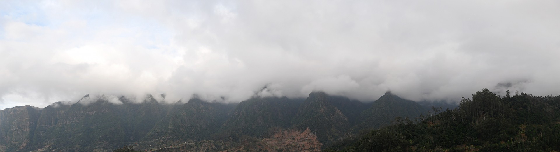 Wolken über São Vincente